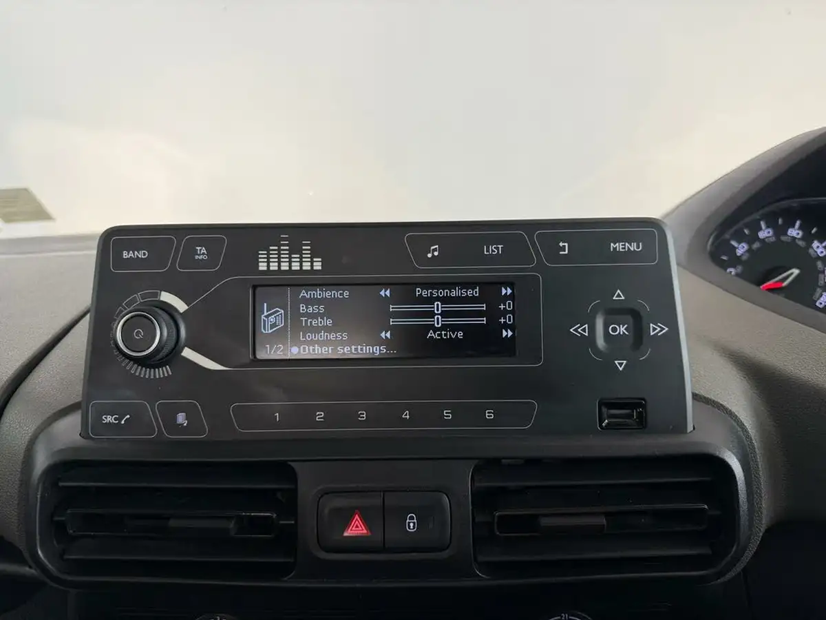 2020-peugeot-rifter-15-bluehdi-active-long7-seats-big-48