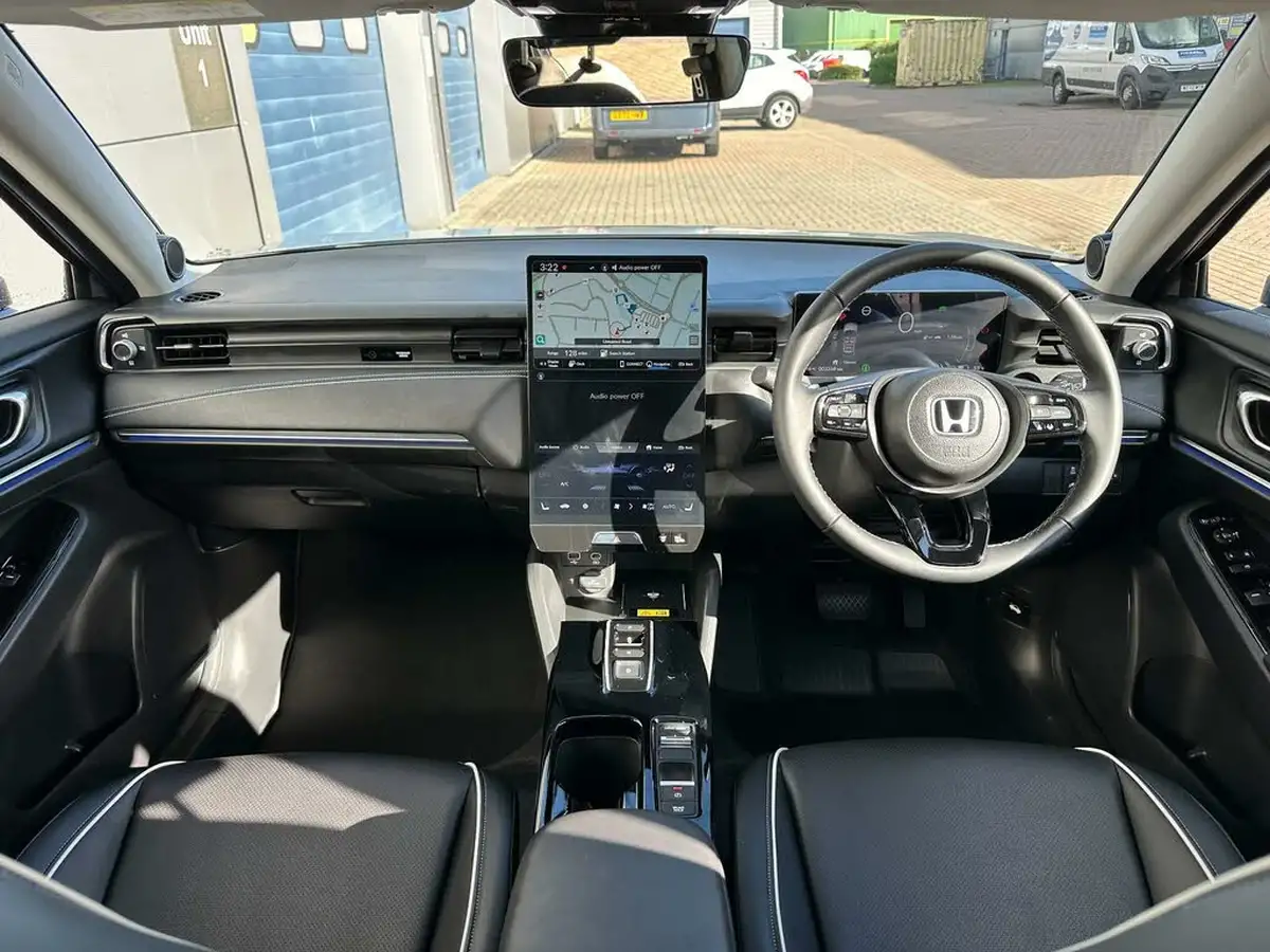 2024-honda-eny1-e-elegance-big-11