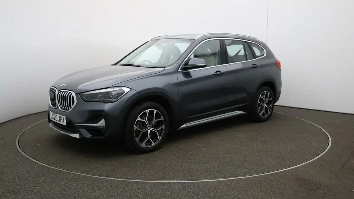 2020-bmw-x1-20-sdrive-20i-xline-big-59