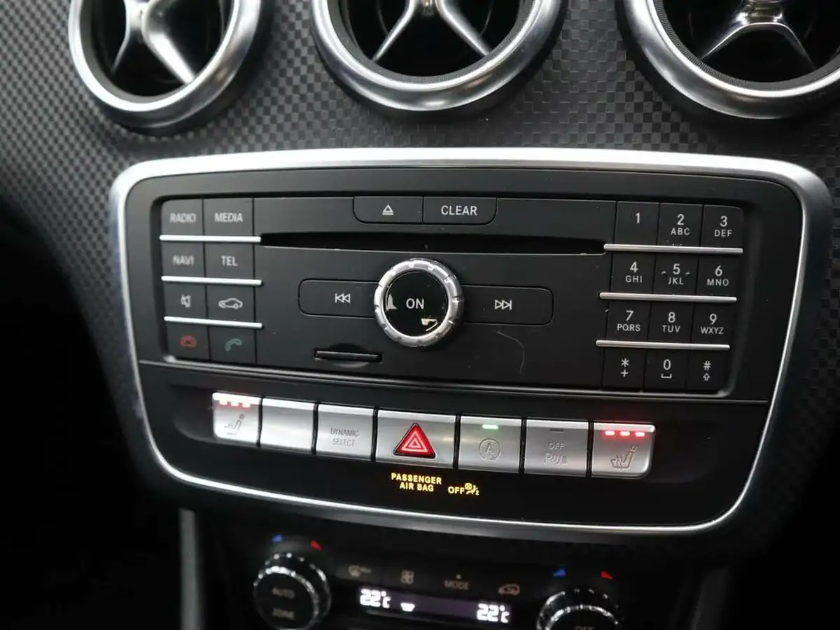 2017-mercedes-benz-a-class-15d-a180d-sport-executivess-7g-dct-big-22