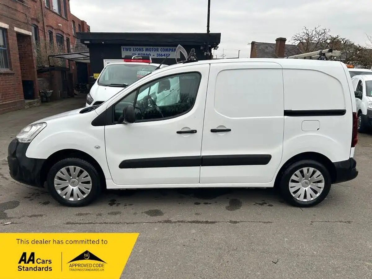2017-citroen-berlingo-16td-l1625-enterprise-special-edition-16bluehdi-75eu6-panel-big-4