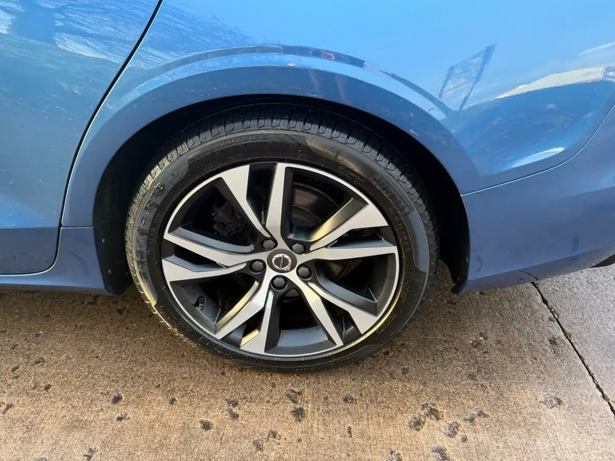 2019-volvo-v60-20td-d3-r-design-big-16