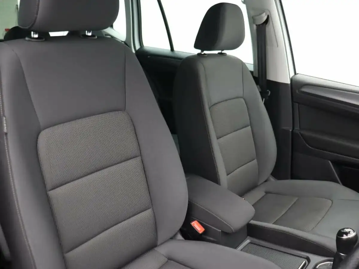 2020-volkswagen-golf-sv-16tdi-match-big-9