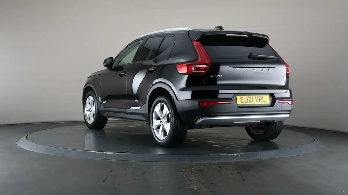 2021-volvo-xc40-15-t3-momentum-163bhp-big-64