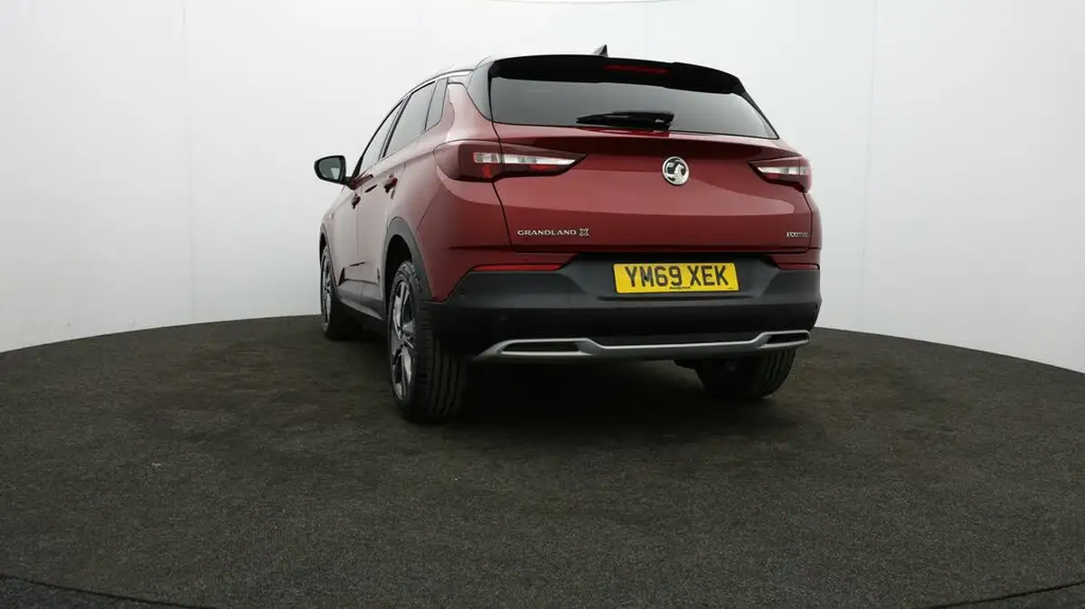 2020-vauxhall-grandland-x-12-sri-nav-big-28