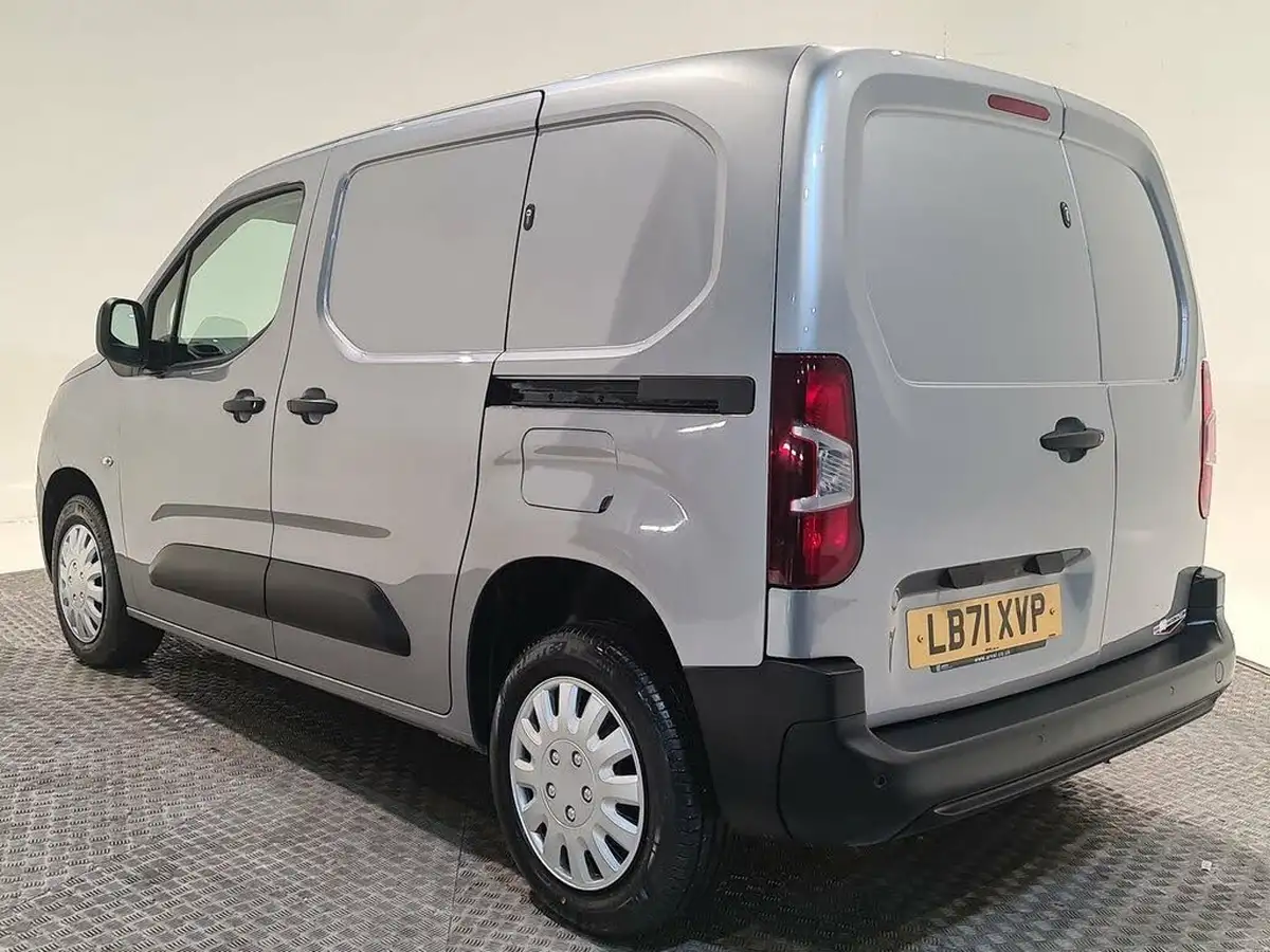 2021-citroen-berlingo-15bluehdi-1000-enterprise-pro-100pseu6d-big-2