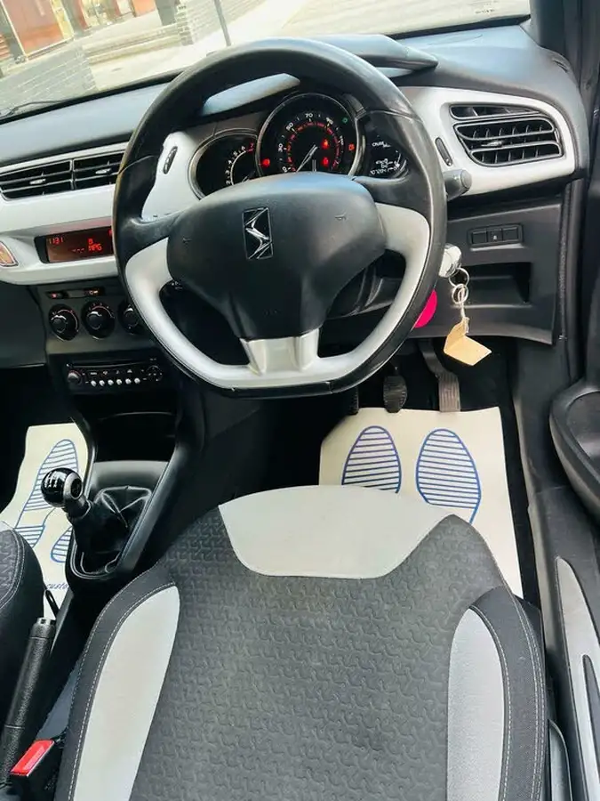 2014-citroen-ds3-12-dsign-plus-big-15