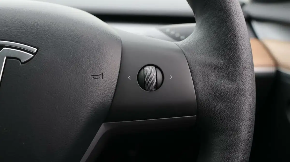 2021-tesla-model-3-e-long-range-awd-big-26