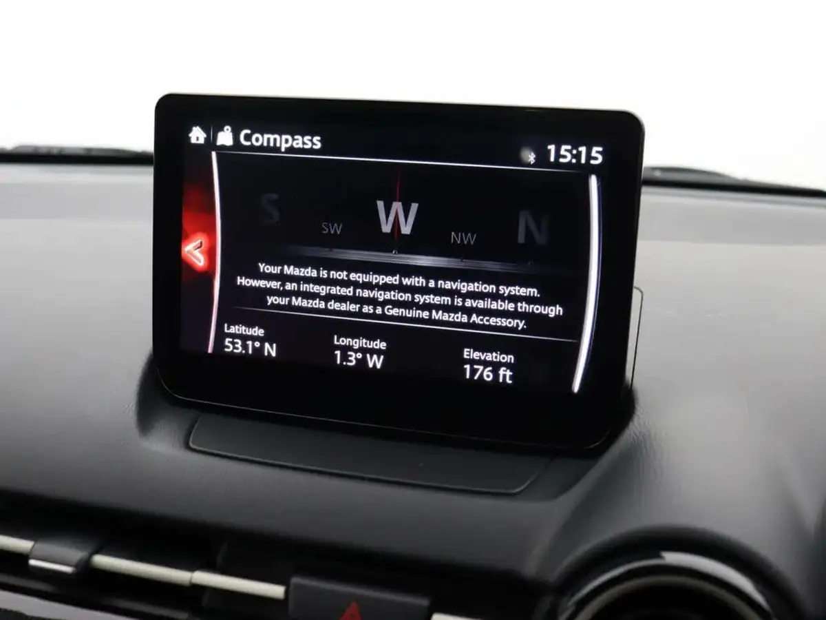 2024-mazda-mazda2-15-e-skyactiv-g-centre-line-big-23