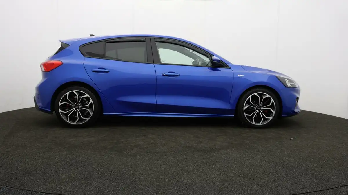 2020-ford-focus-15-st-line-x-hatchback-auto-big-31