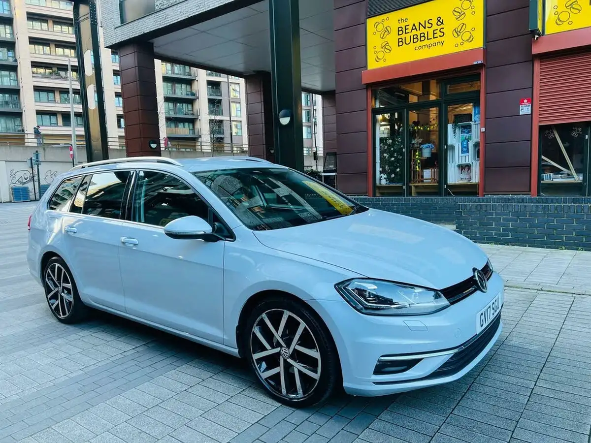 2017-volkswagen-golf-15-tsi-gt-150ps-estate-5d-dsg-big-1