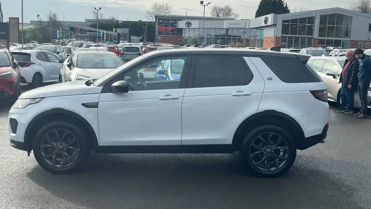 2019-land-rover-discovery-sport-20td4-landmark-big-16