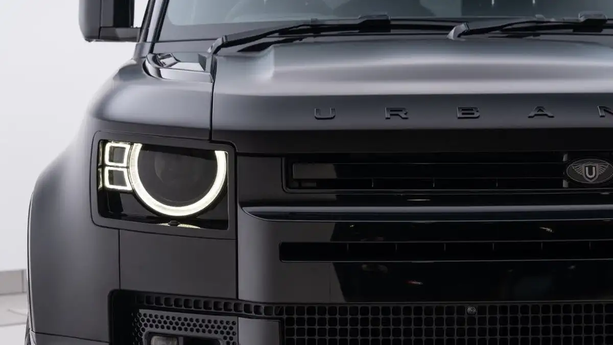 2023-land-rover-110-defender-50-p525-v8-big-7