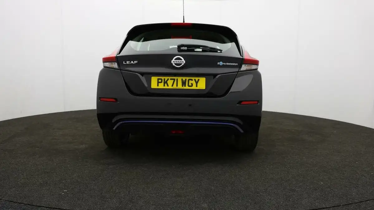 2021-nissan-leaf-e-acenta-big-6