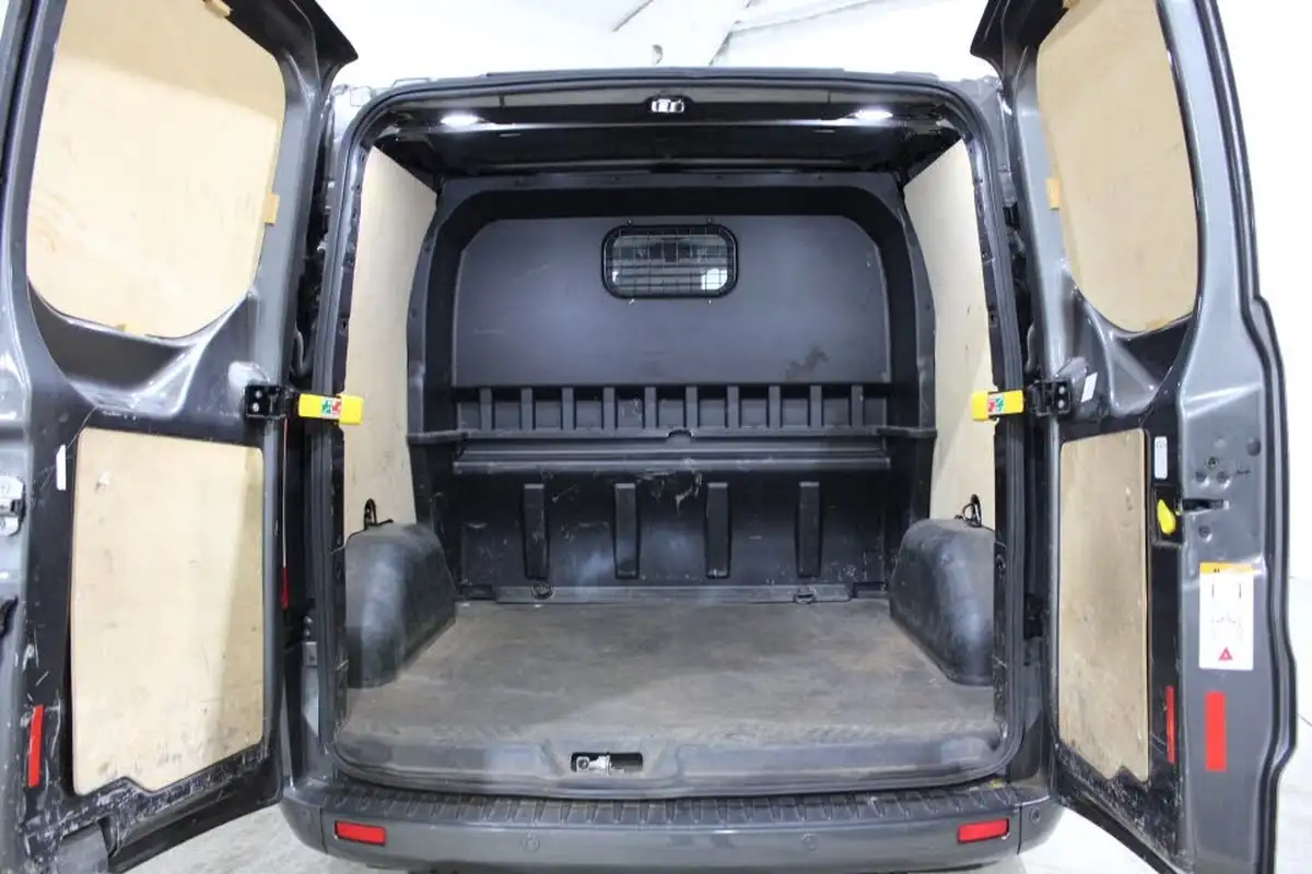 2020-ford-transit-custom-20tdci-300-l1h1-limited-130pseu6dt-double-cab-in-van-big-11