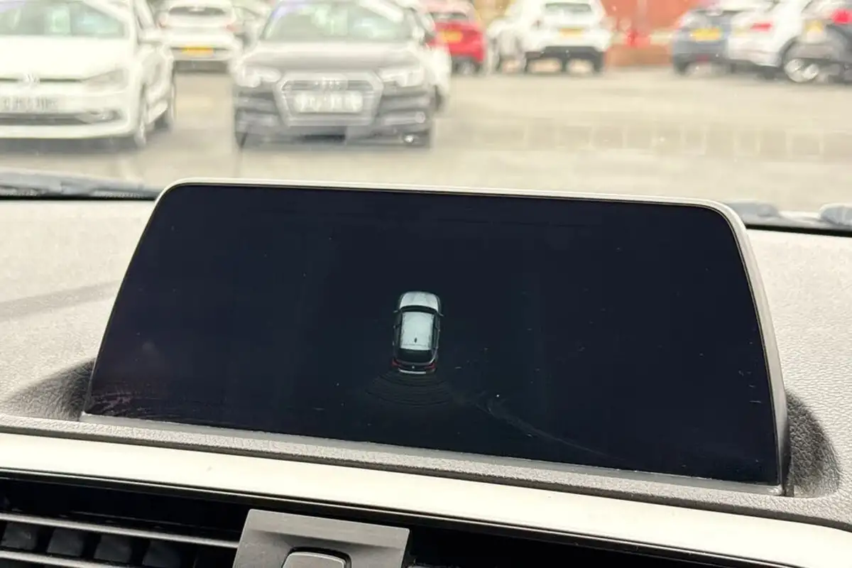2019-bmw-1-series-15td-116d-se-business-ss-3d-big-42
