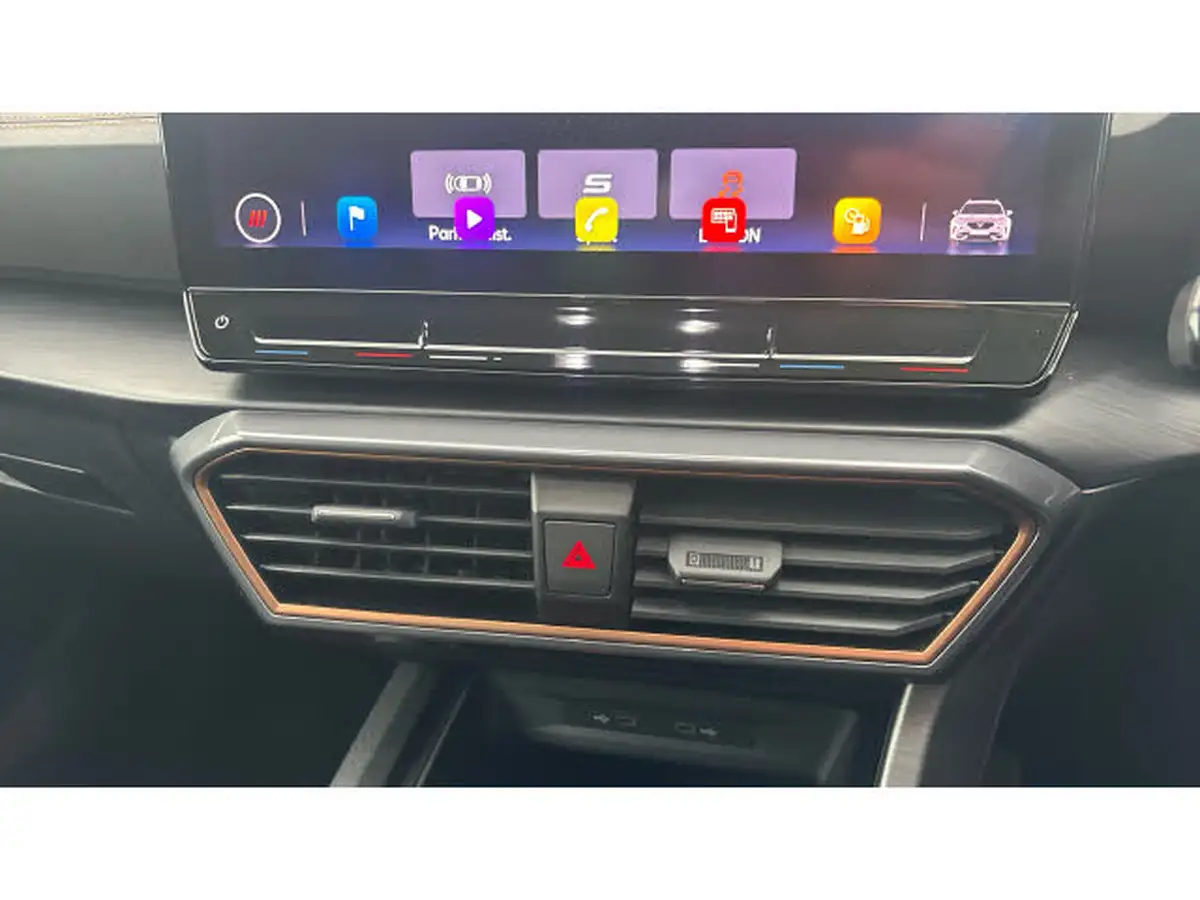2021-cupra-formentor-14-e-hybrid-v2-big-12