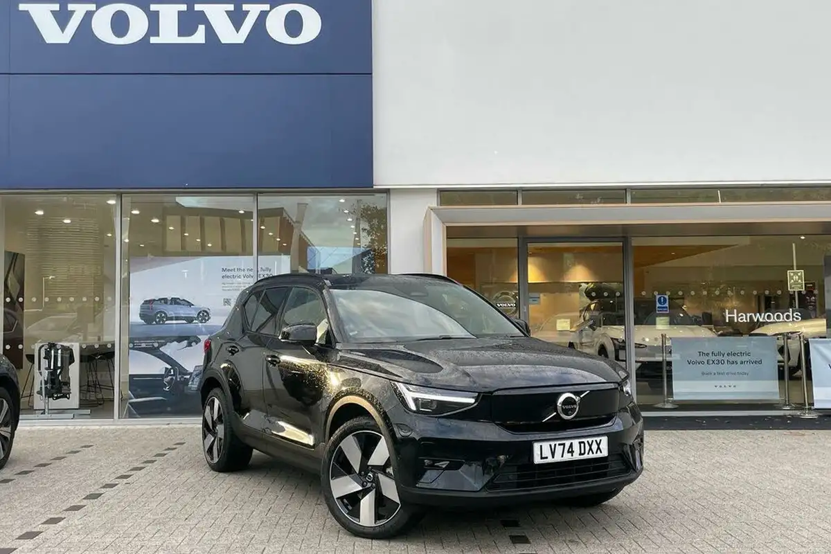 2024-volvo-ex40-e-ultra-big-0