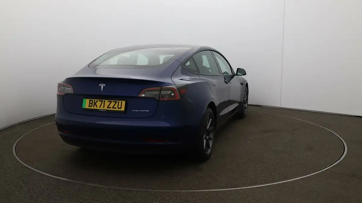 2021-tesla-model-3-e-long-range-awd-big-53