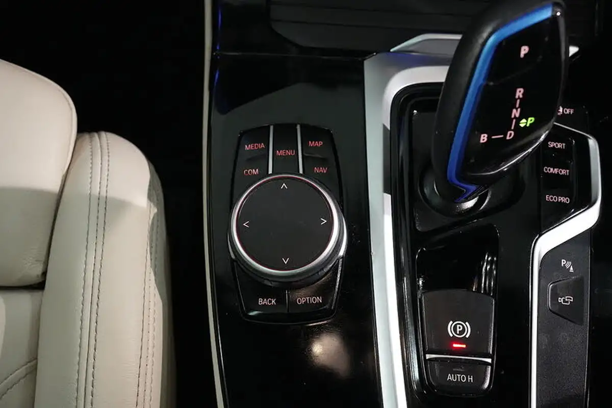 2022-bmw-ix3-e-premier-edition-pro-big-51