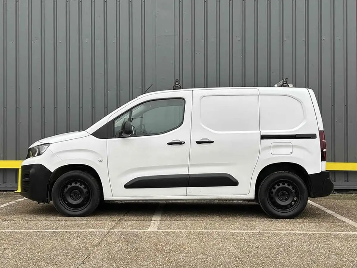 2019-peugeot-partner-16bluehdi-1000-professional-big-3