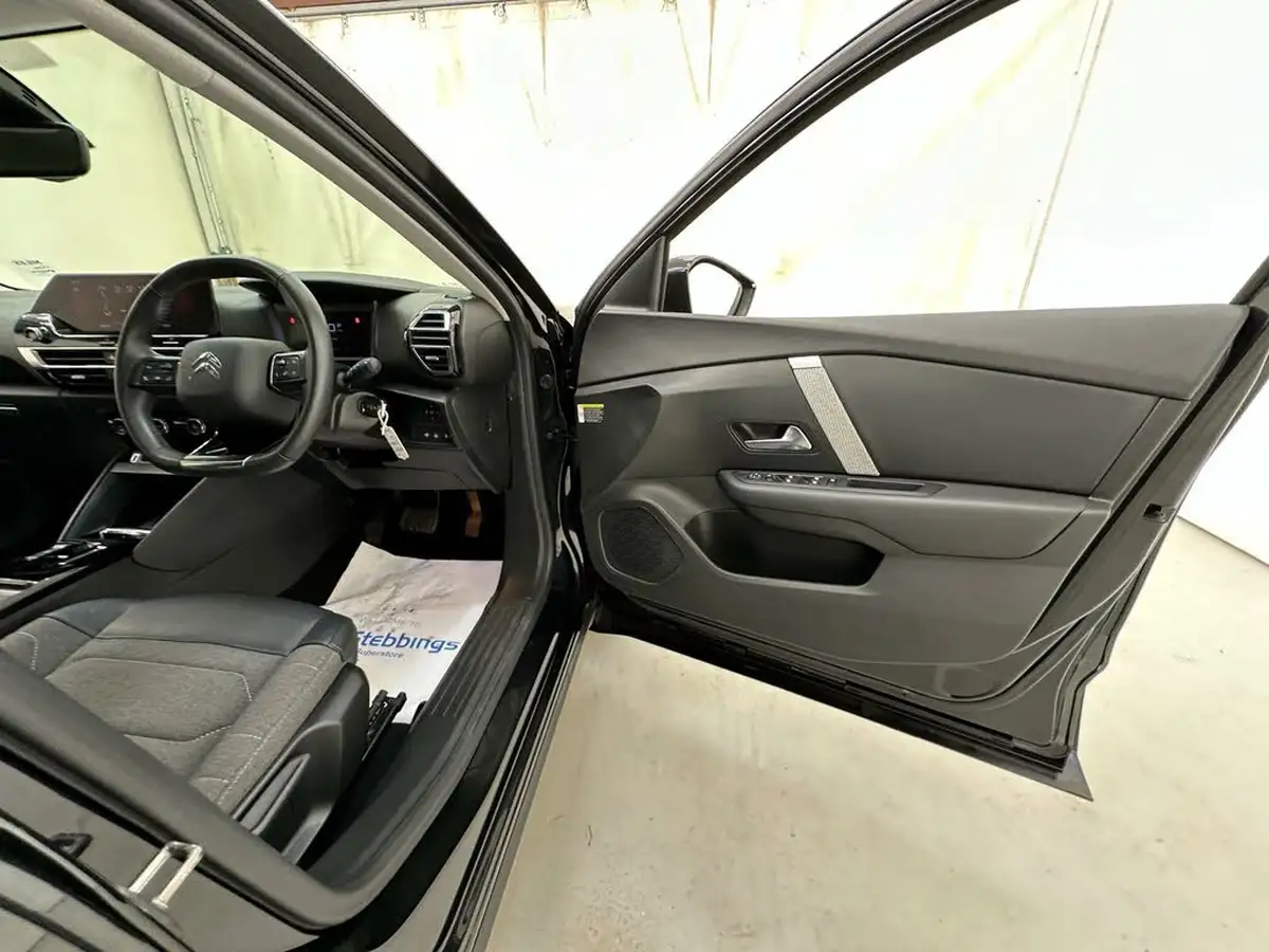 2021-citroen-c4-12-puretech-sense-plus-eat8-big-8
