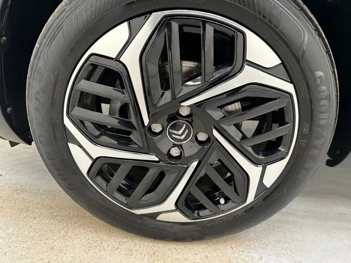 2021-citroen-c4-12-puretech-sense-plus-eat8-big-32