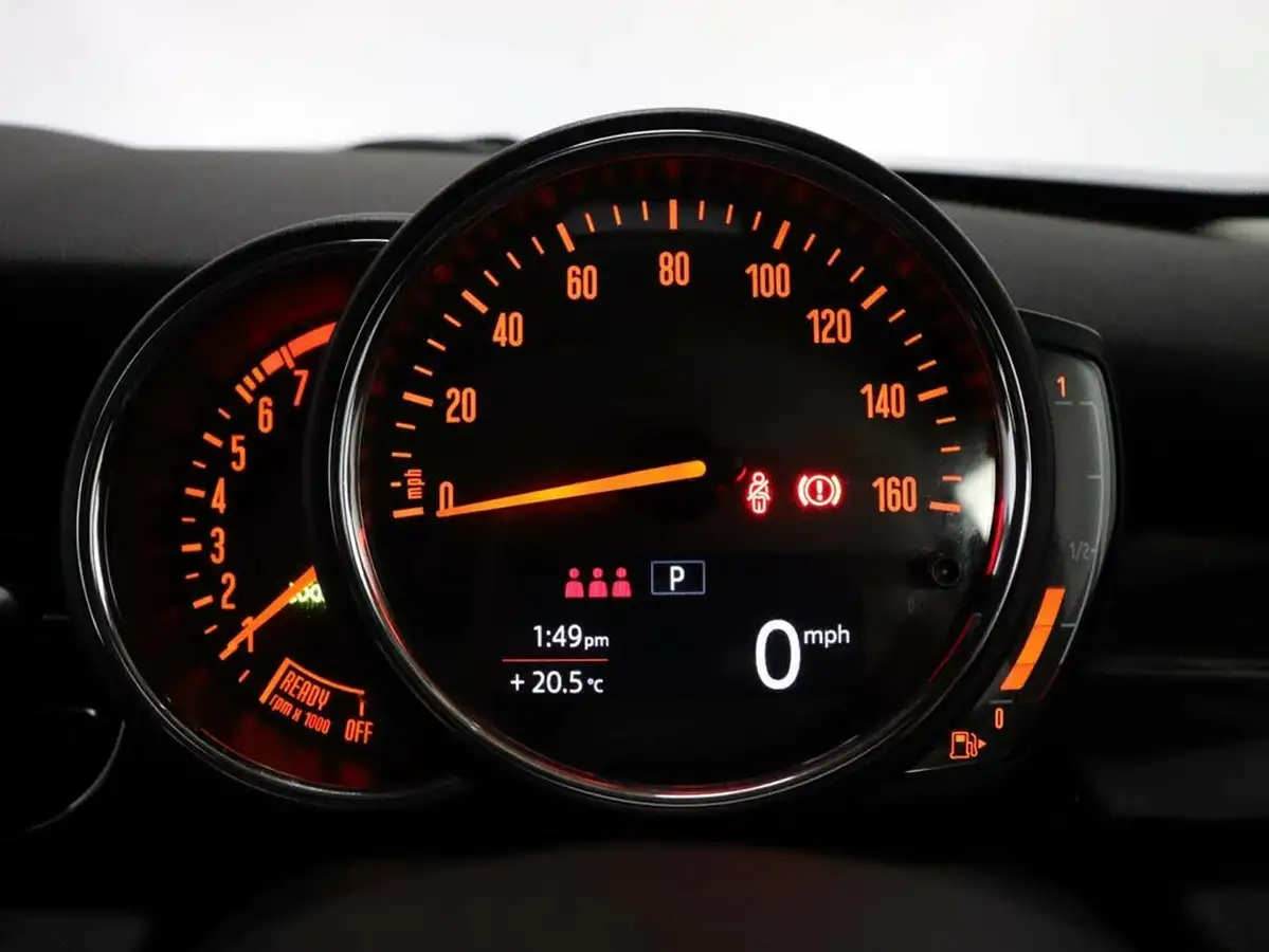 2021-mini-cooper-15-cooper-classic-hatchback-5d-auto-big-12