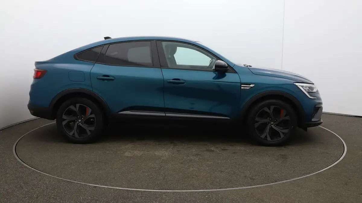 2022-renault-arkana-16-rs-line-big-47