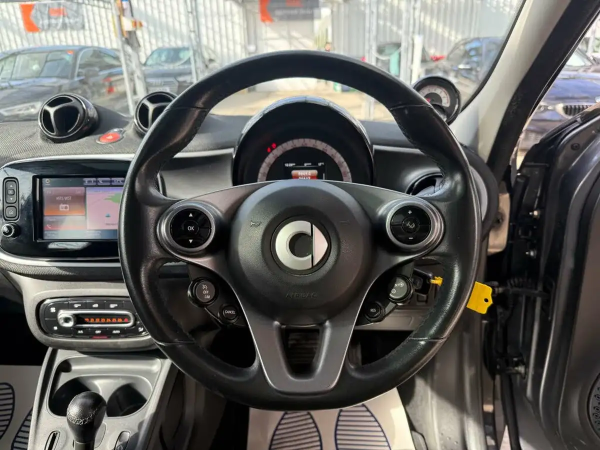 2017-smart-forfour-09-prime-90bhp-premium-plusss-twinamic-big-24