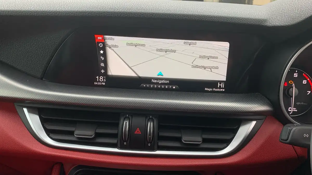 2020-alfa-romeo-stelvio-20-speciale-big-20