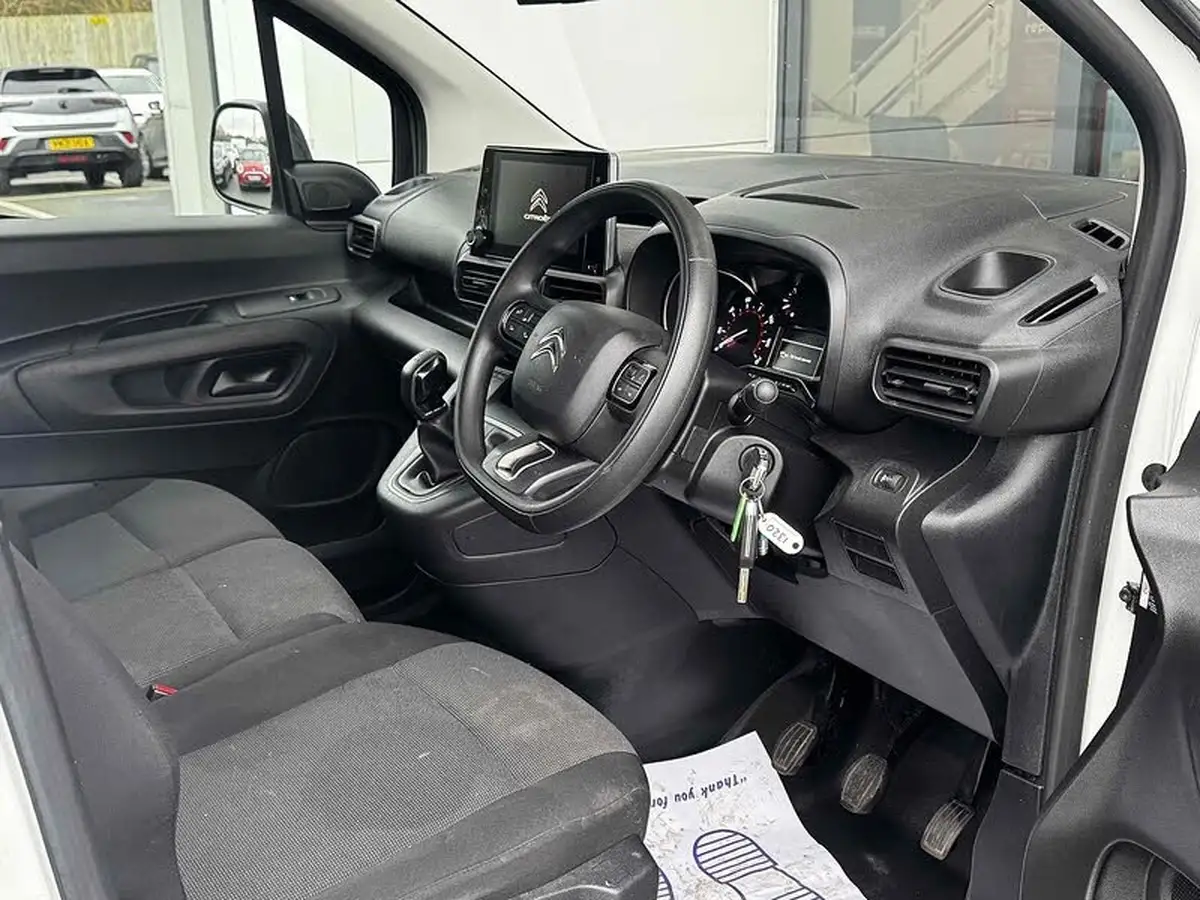 2021-citroen-berlingo-15bluehdi-1000-driver-100pseu6dt-e-ss-big-18
