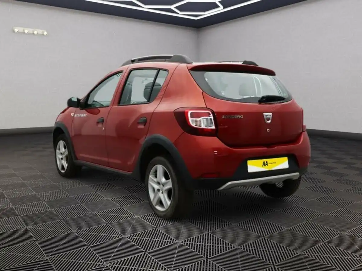 2014-dacia-sandero-stepway-15d-ambiance-big-2