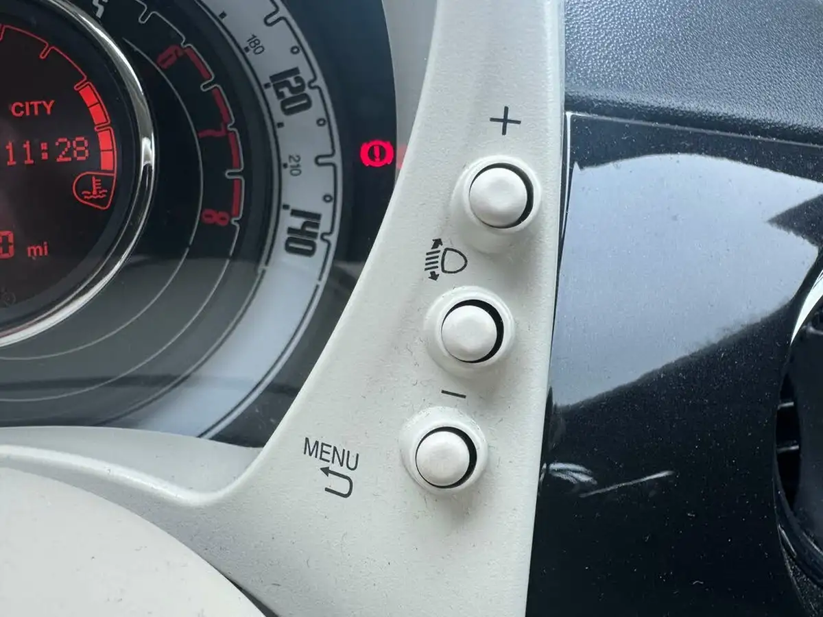 2018-fiat-500-12-lounge-big-34