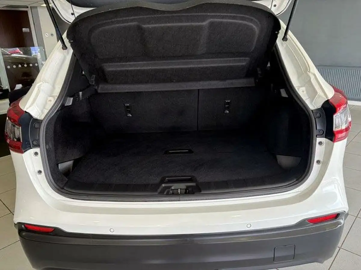 2019-nissan-qashqai-13-dig-t-acenta-premium-140ps-big-7