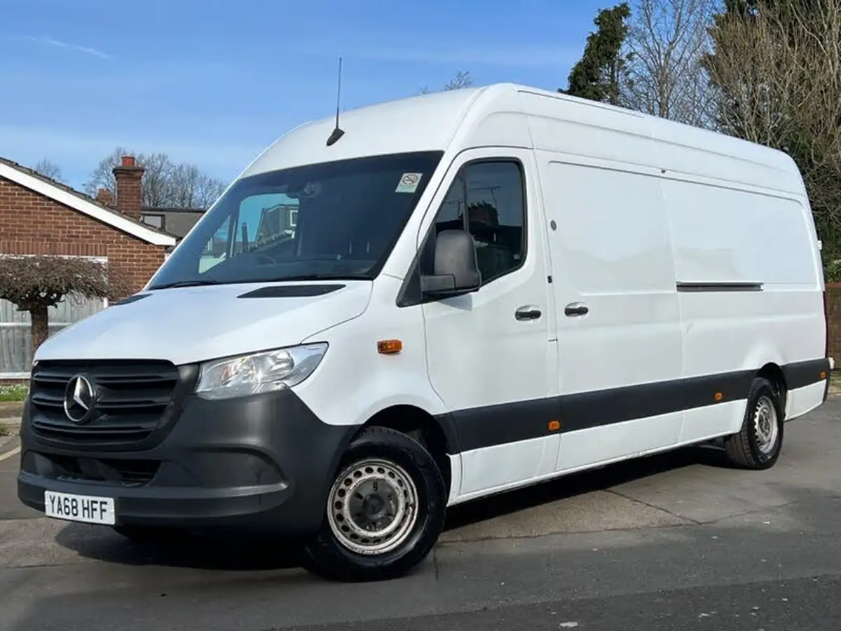 2018-mercedes-benz-sprinter-21cdi-311-l2h1-panel-van-rwd-eco-gear-360-big-34