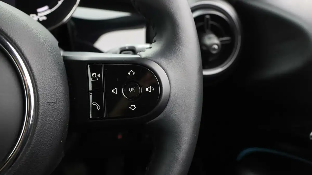 2022-mini-cooper-e-cooper-s-2-big-22