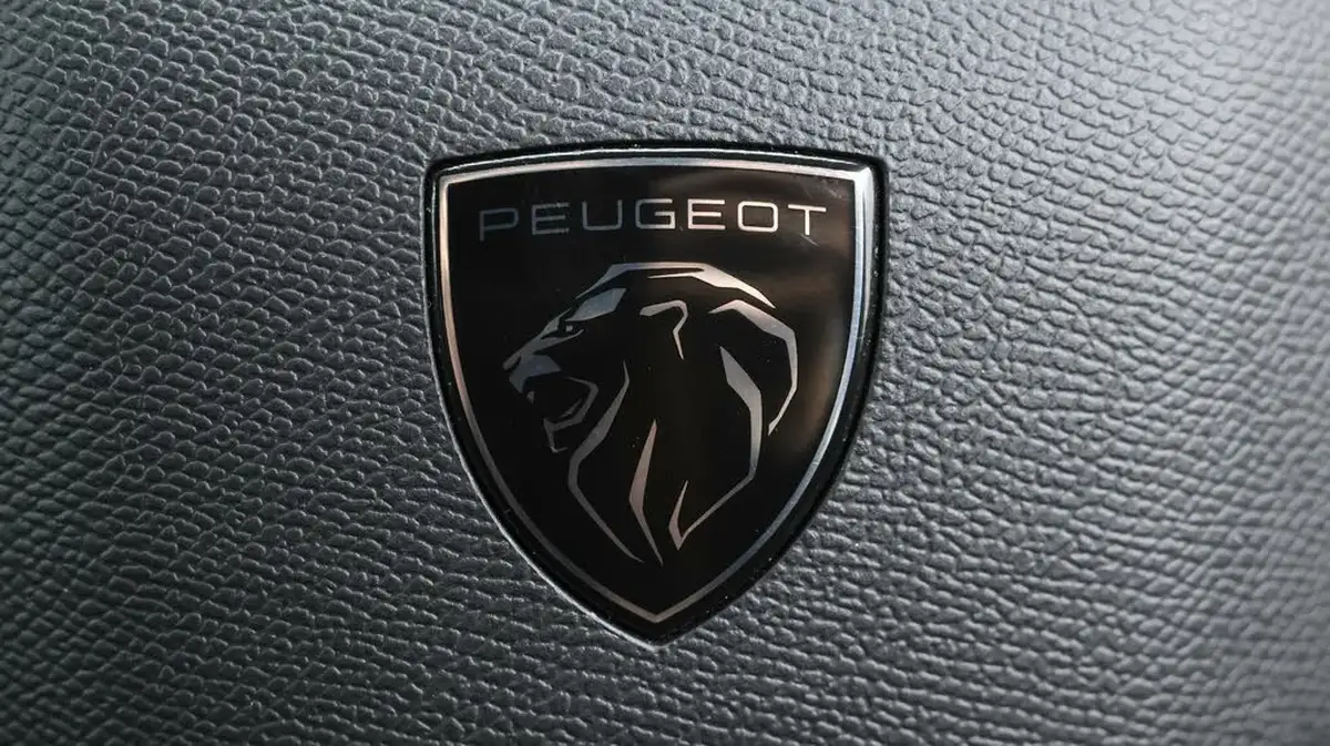 2023-peugeot-2008-suv-12-puretech-allure-big-22
