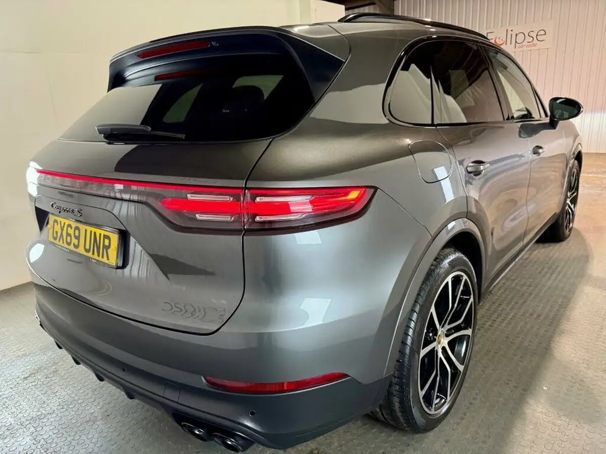 2019-porsche-cayenne-30-v6-s-big-2