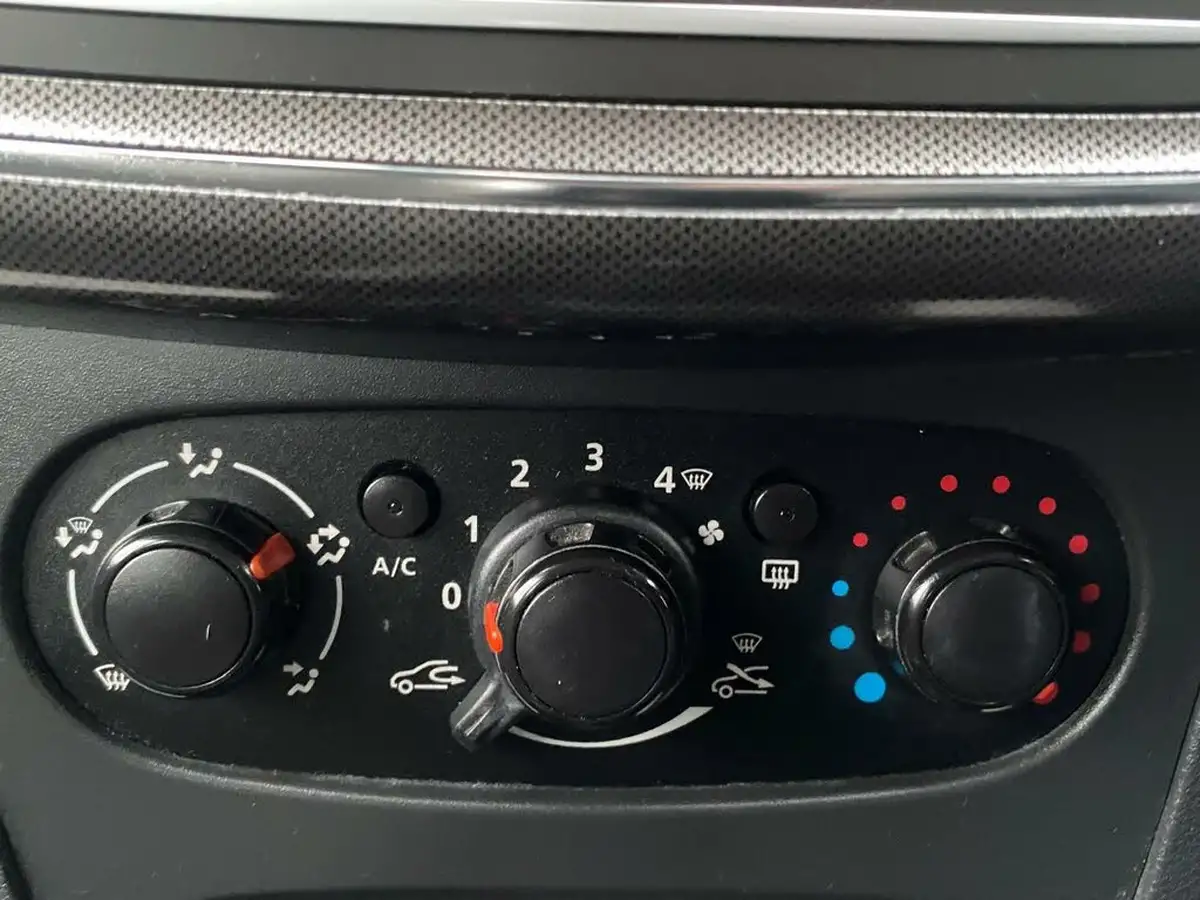 2017-dacia-sandero-stepway-15dci-ambiance-big-19