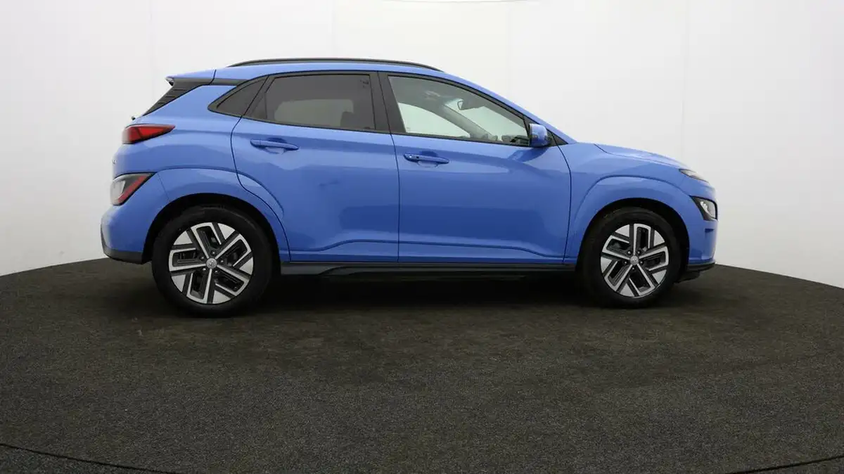 2022-hyundai-kona-e-premium-204ps-64kwh-7kw-obc-big-31