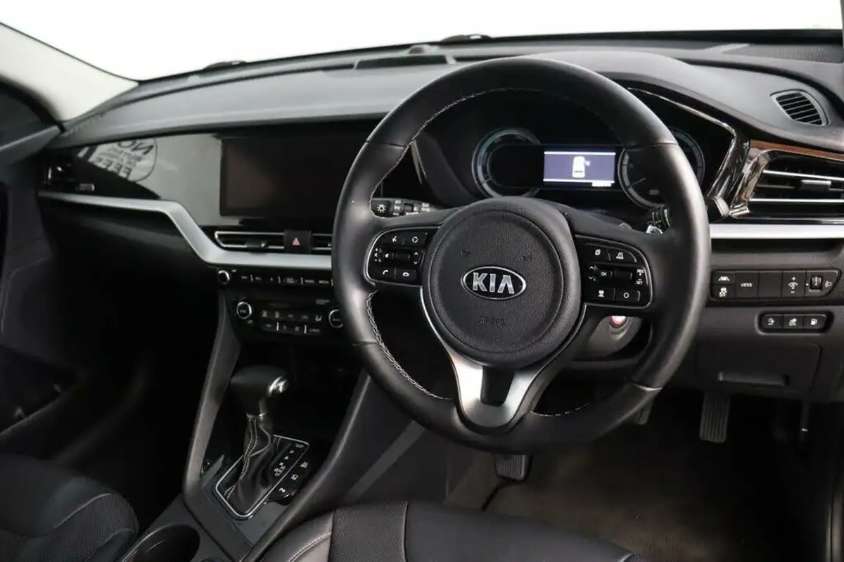2020-kia-niro-16-gdi-phev-3-big-16