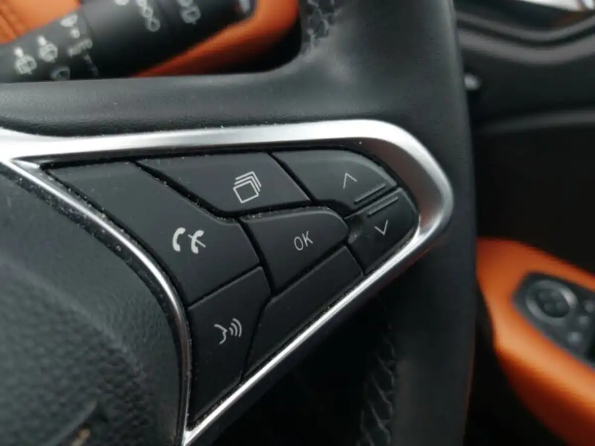 2020-renault-captur-10-tce-iconic-100bhp-big-14