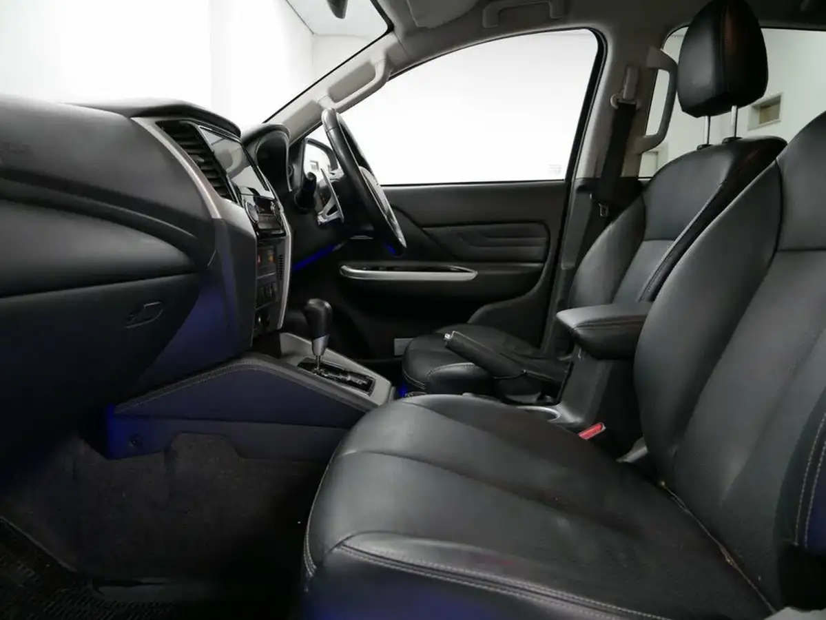 2021-mitsubishi-l200-22di-d-barbarian-auto-big-17