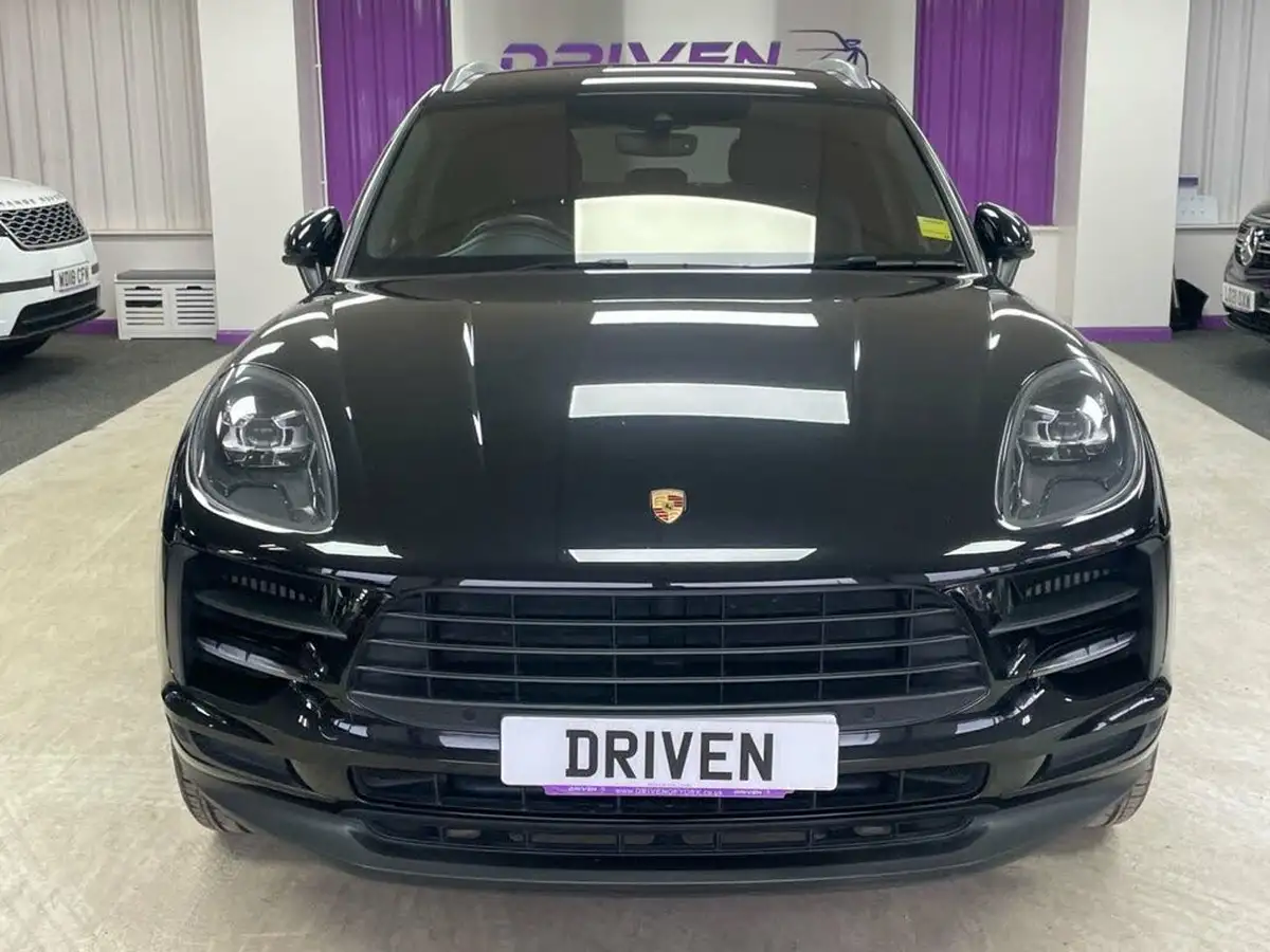2020-porsche-macan-30-s-big-2