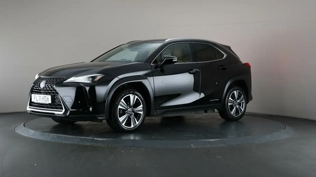 2021-lexus-ux-300e-e-ux-big-3