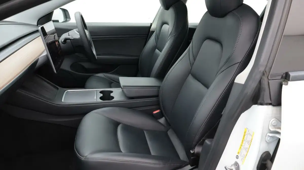2020-tesla-model-3-e-long-range-big-14