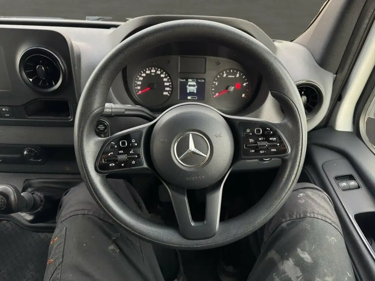 2021-mercedes-benz-sprinter-20cdi-315-l1h1-progressive-150pseu6dt-panel-rwd-eco-gear-360-big-9