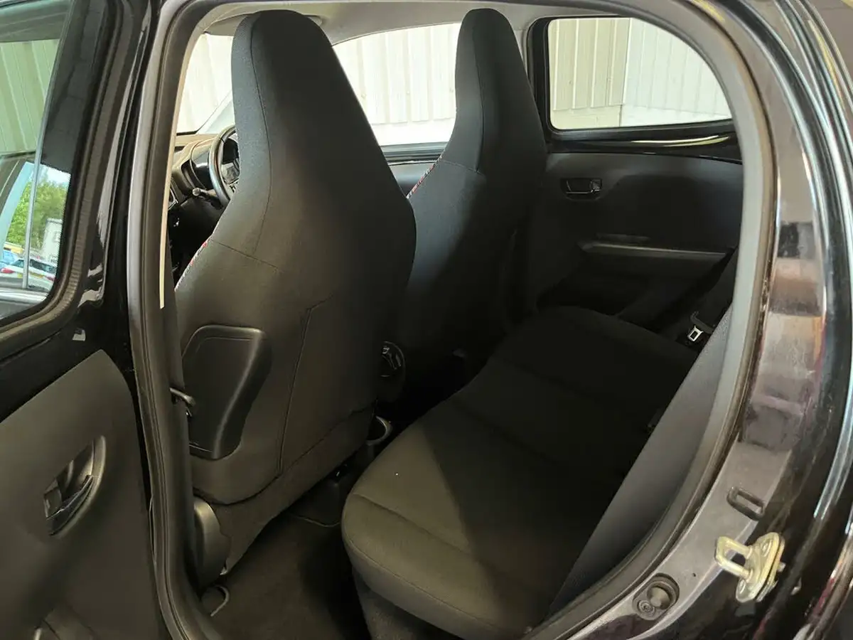 2021-citroen-c1-10-vti-shine-5d-big-13