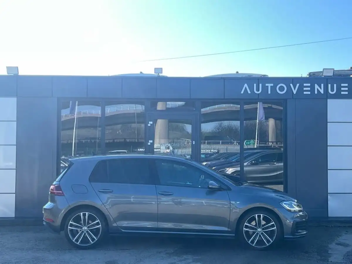 2018-volkswagen-golf-20tdi-gtd-hatchback-5d-big-24